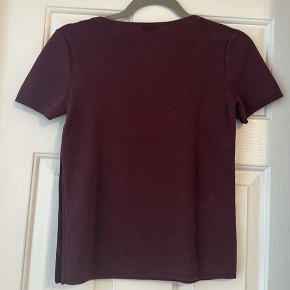 Ann Taylor factory cranberry wine color button detail short sleeve top XXS - Picture 2 of 4